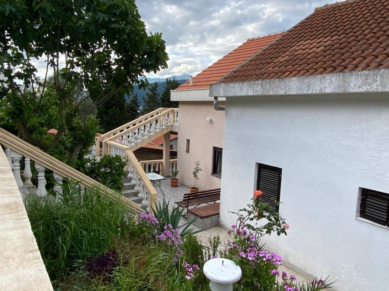 Apartments Arina Krasici Exterior photo